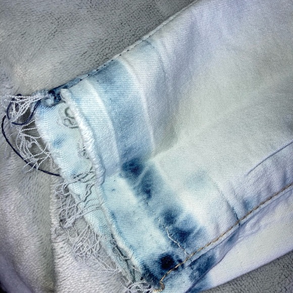 Ripped jeans - Picture 4 of 7